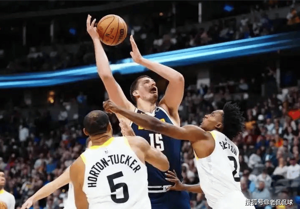 丹佛掘金迎国王杯关键赛，赛后迎来里程碑，球迷炸锅，年轻球员得到机会(1993总决赛完整回放)